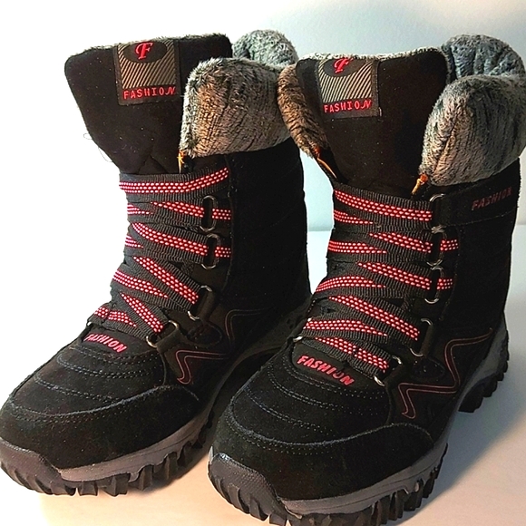 NWOT Fashion Black Faux Suede Boots, Size 36 - Picture 14 of 16